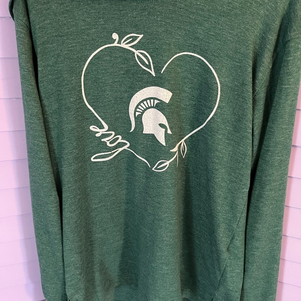 MICHIGAN STATE UNIVERSITY Green Long Sleeve Shirt with classic Sparty  Design